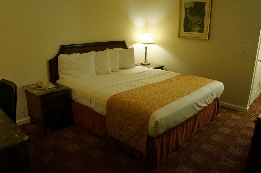 Waterford Inn Rum bild